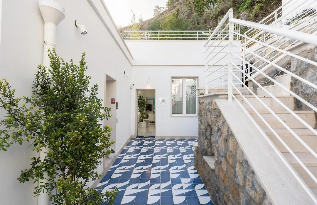 Laguna Blu-1